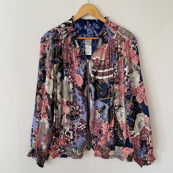 CHICO'S Size 3 XL Reversible Jacket Multi Color and Blue Floral Full Zip Pockets - Picture 10 of 10